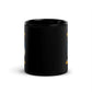 Ich bin nicht verkatert. Ich bin in Reha mit Stil – Black Glossy Mug showcasing a humorous design.